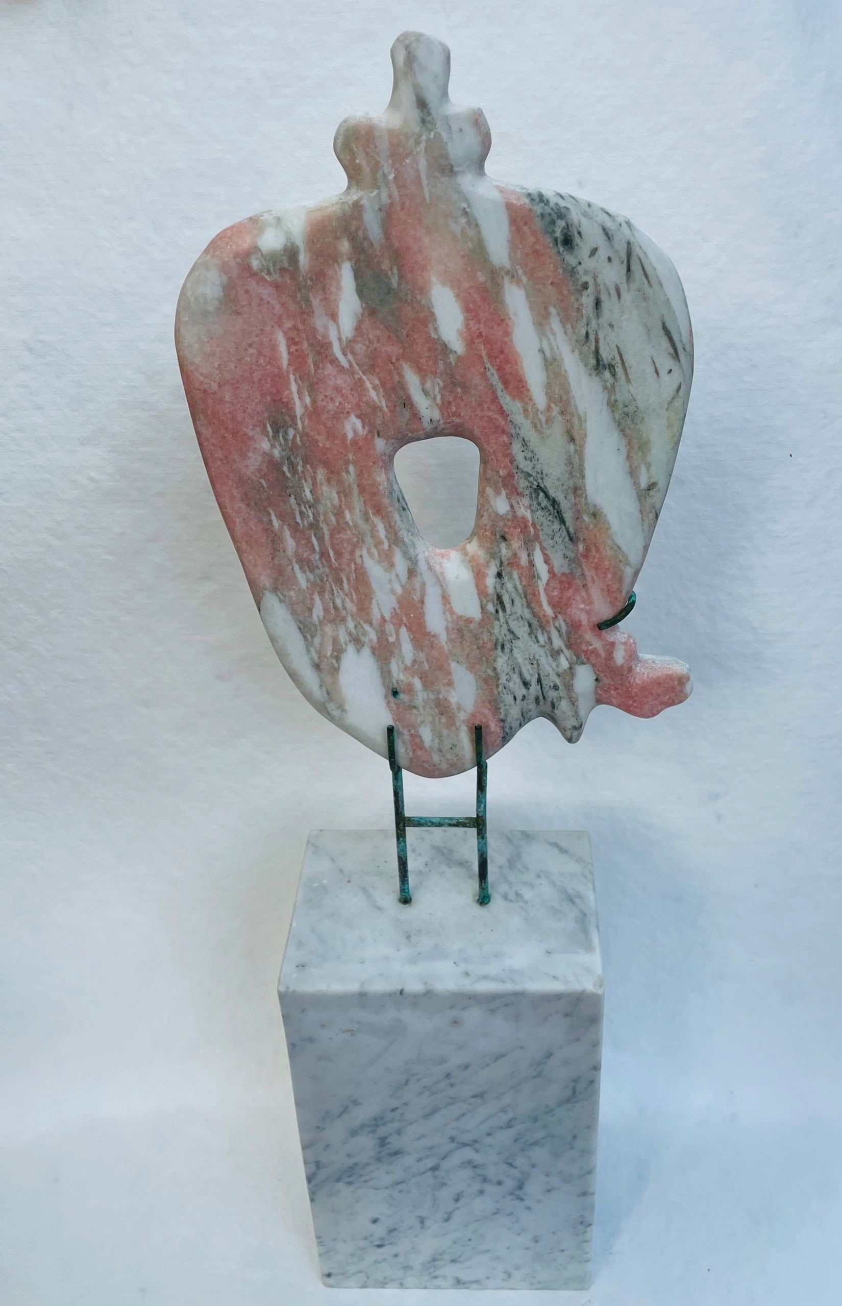 El Corazon, stone carving by Brian Kirk